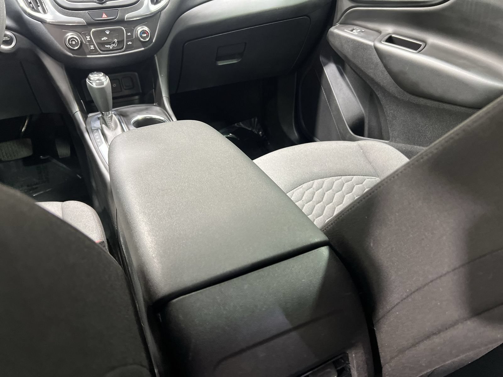 Used 2019 Chevrolet Equinox LT AWD/4WD image 20