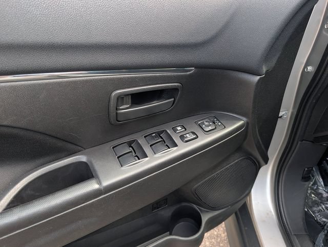 Used 2015 Mitsubishi Outlander Sport ES FWD image 15
