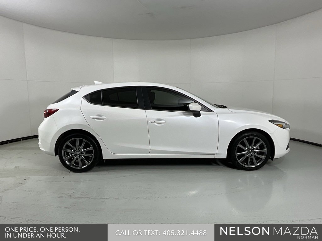 Used 2018 MAZDA MAZDA3 Grand Touring image 8