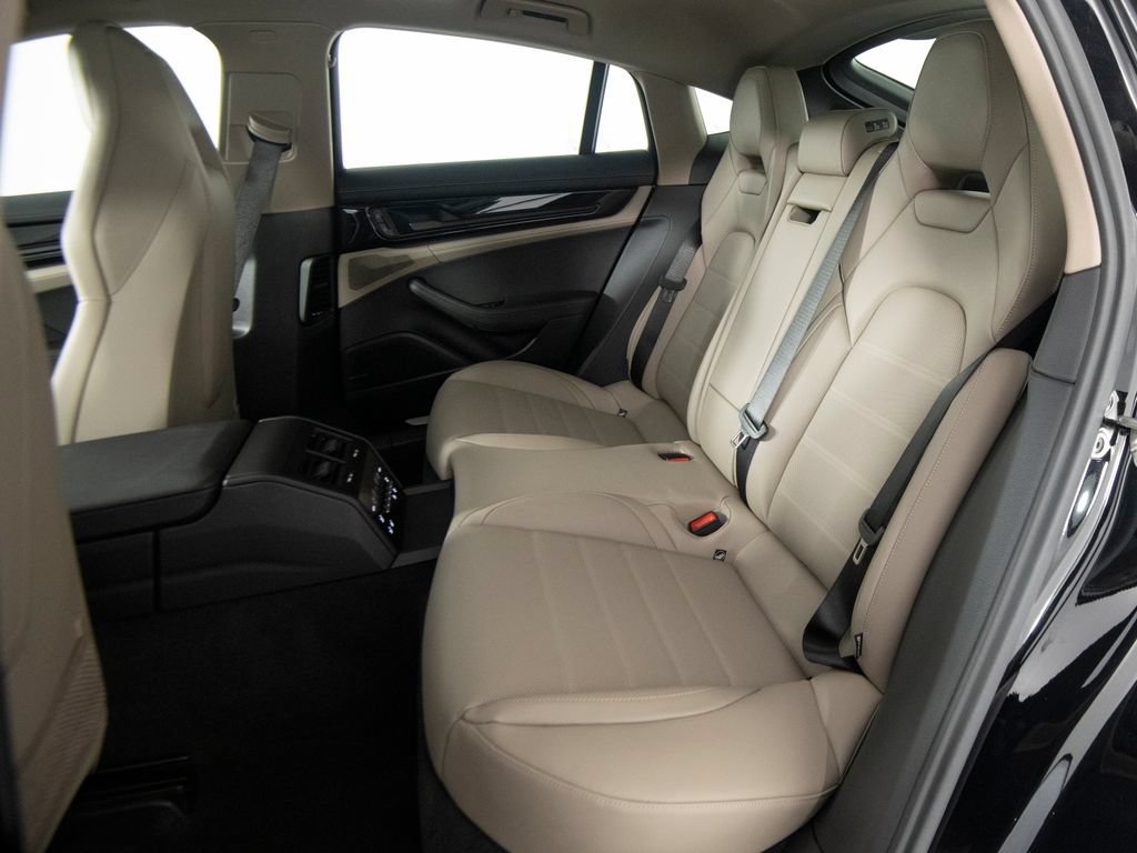 New 2026 Porsche Panamera 4 AWD/4WD image 35