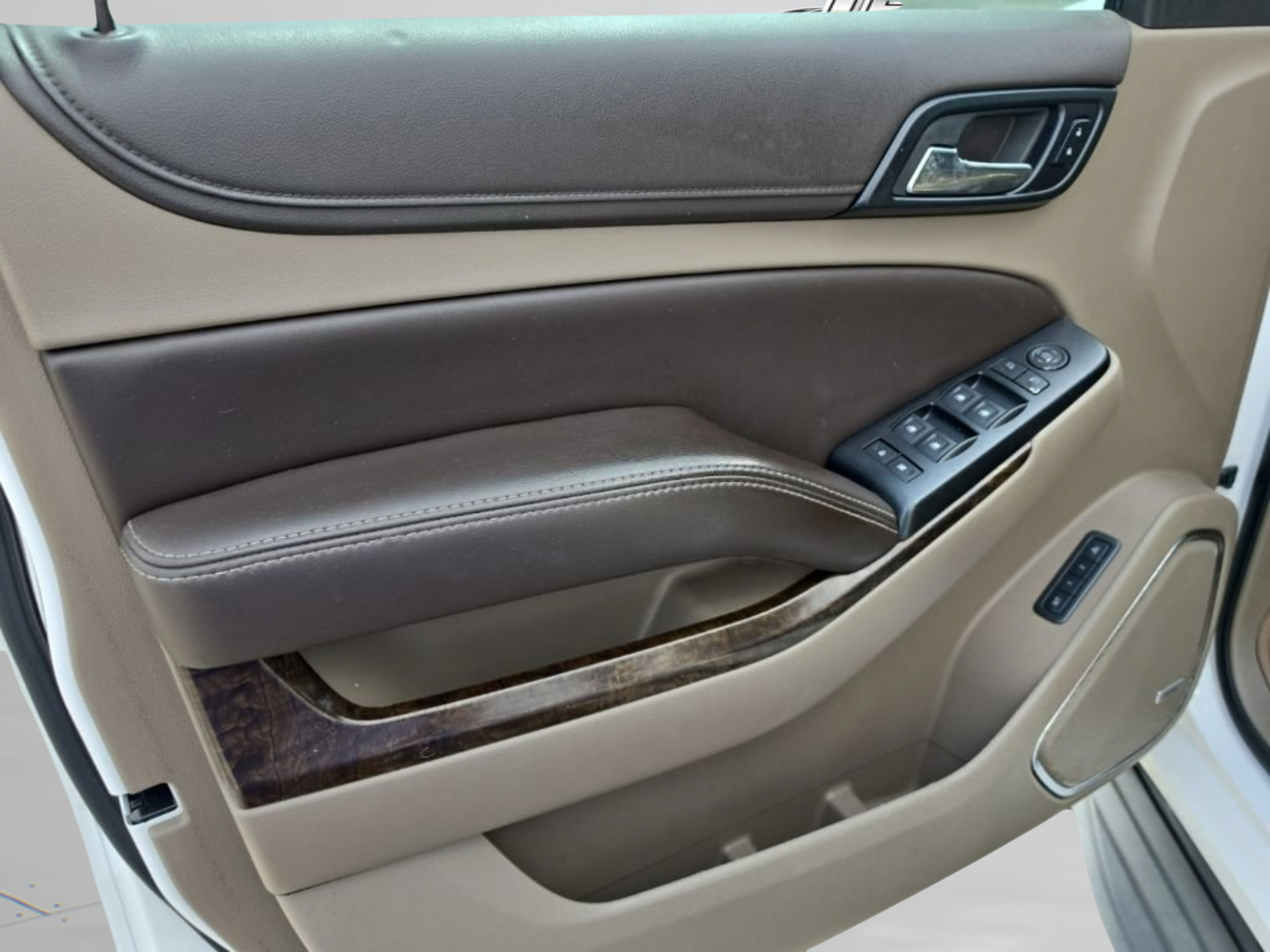 Used 2015 Chevrolet Tahoe LT RWD image 18