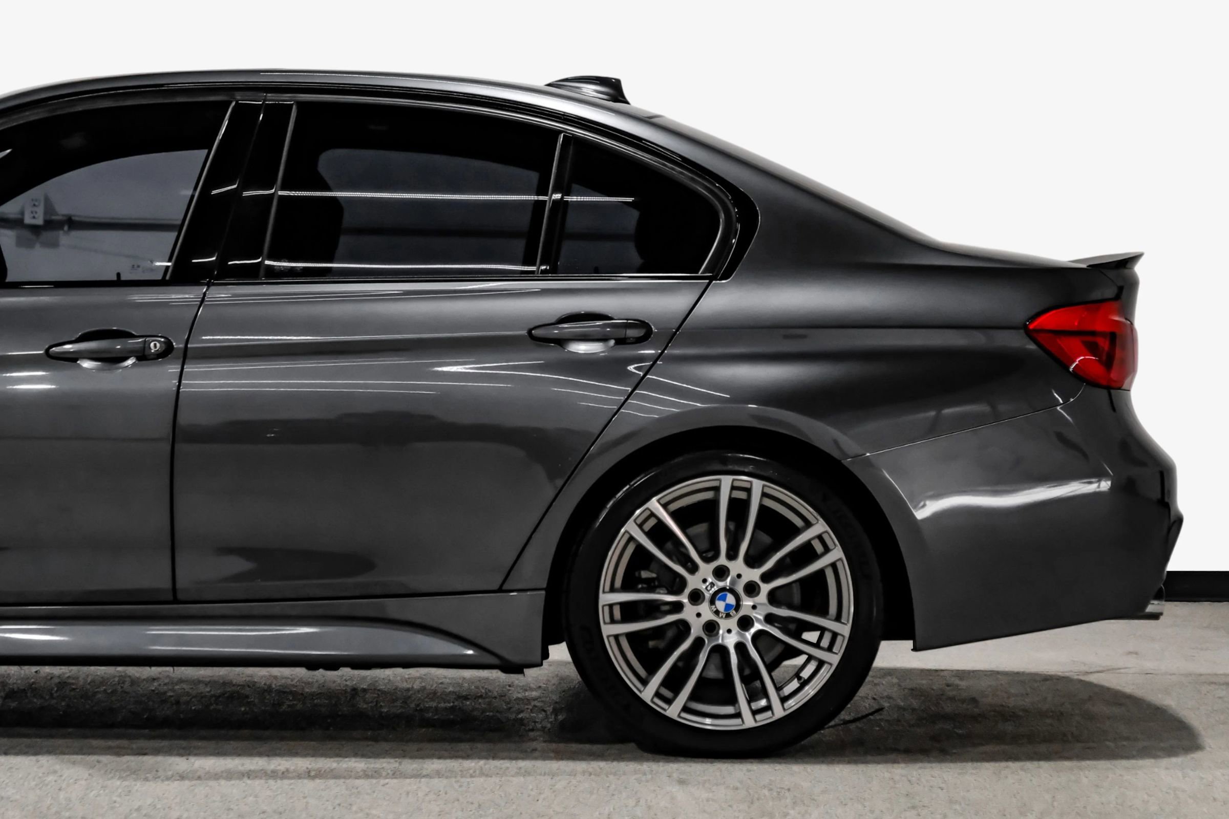 Used 2017 BMW 340i Sedan image 19