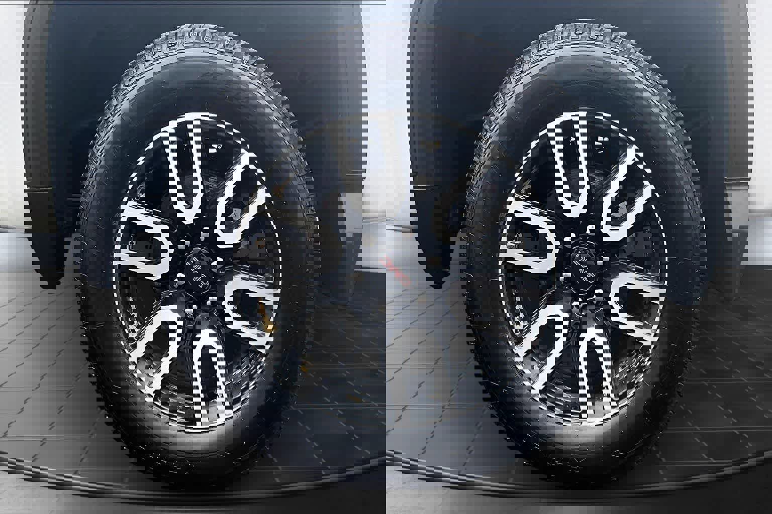 Used 2025 GMC Sierra 1500 AT4 w/ Technology Package image 35