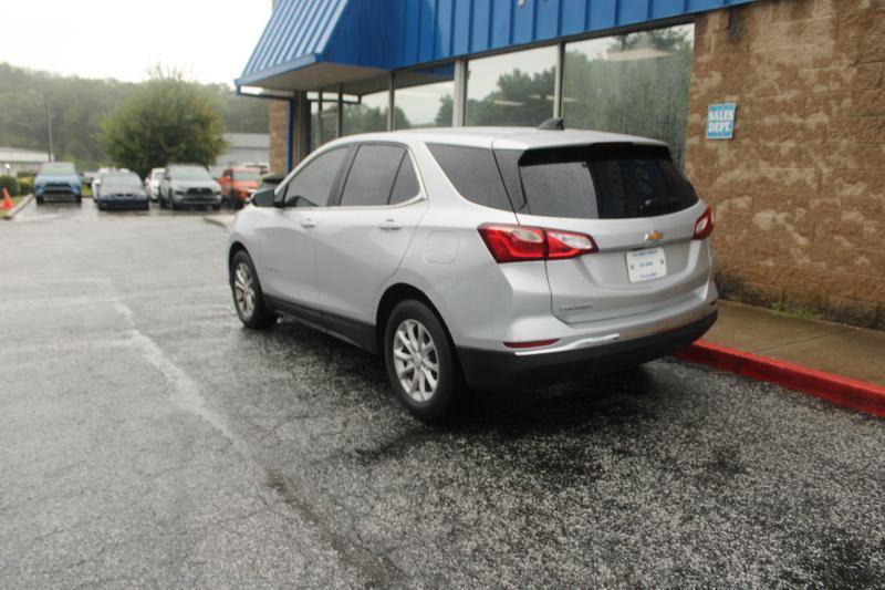 Used 2021 Chevrolet Equinox LT w/ Driver Convenience Package FWD image 4