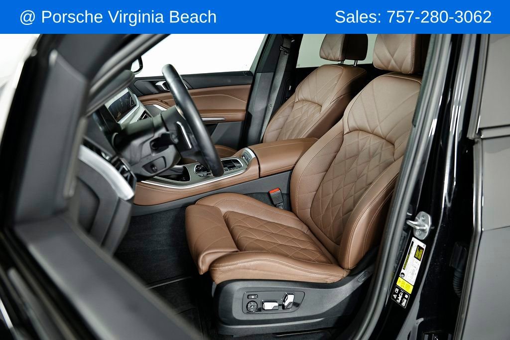 Used 2023 BMW X5 M50i w/ Climate Comfort Package image 22