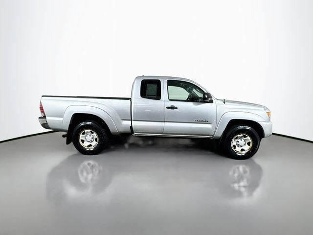 Used 2012 Toyota Tacoma 4x4 Access Cab w/ SR5 Pkg image 9