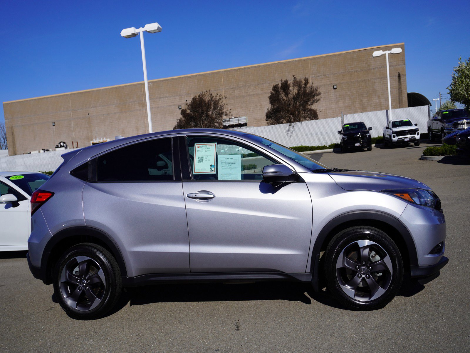 Used 2018 Honda HR-V EX image 4