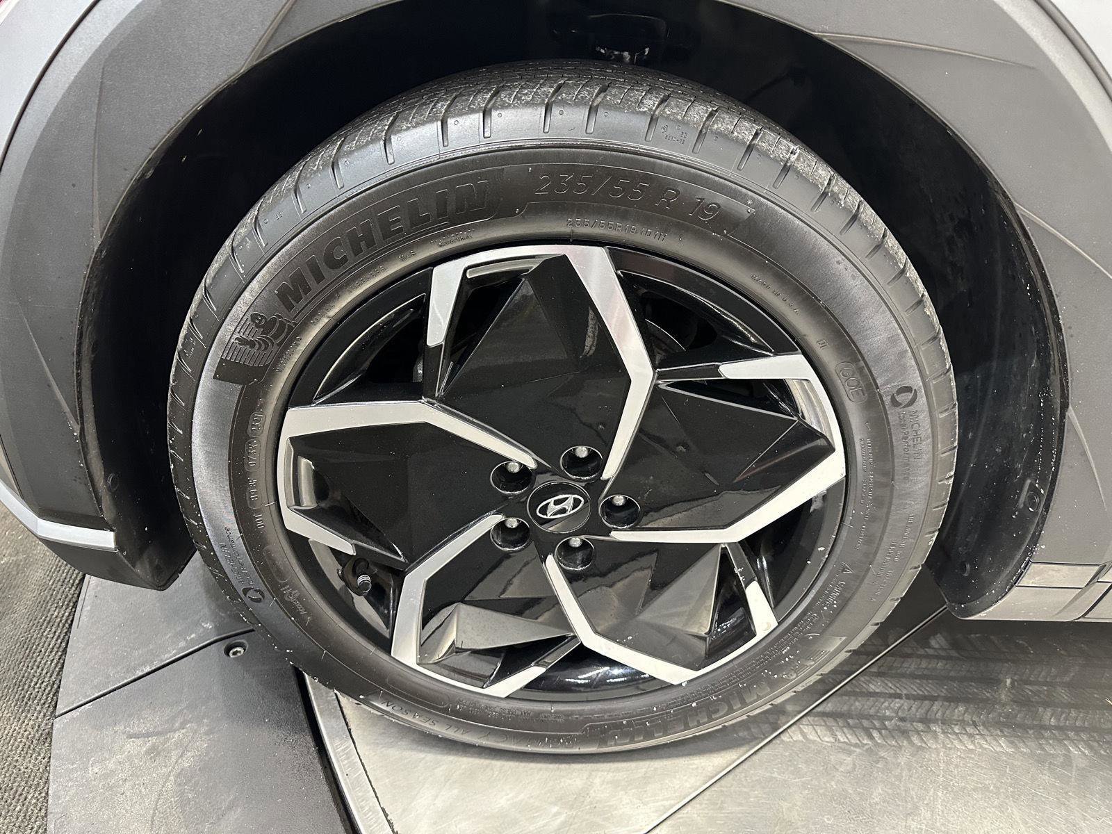 Used 2022 Hyundai Ioniq 5 SEL image 8