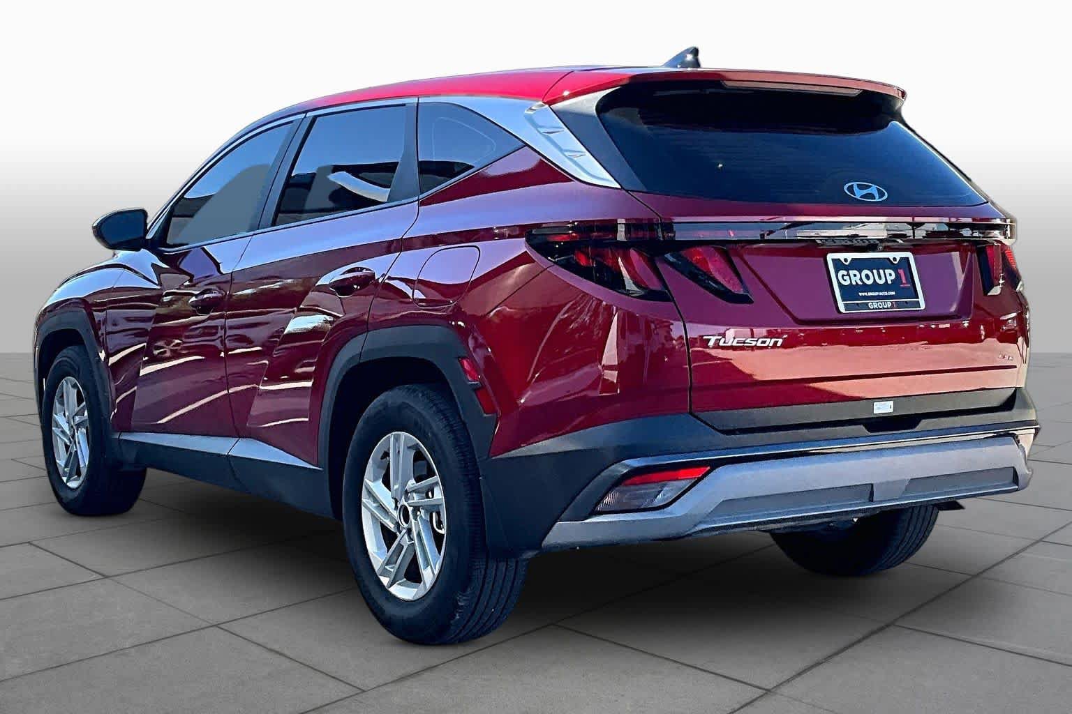 Used 2025 Hyundai Tucson SE FWD image 12