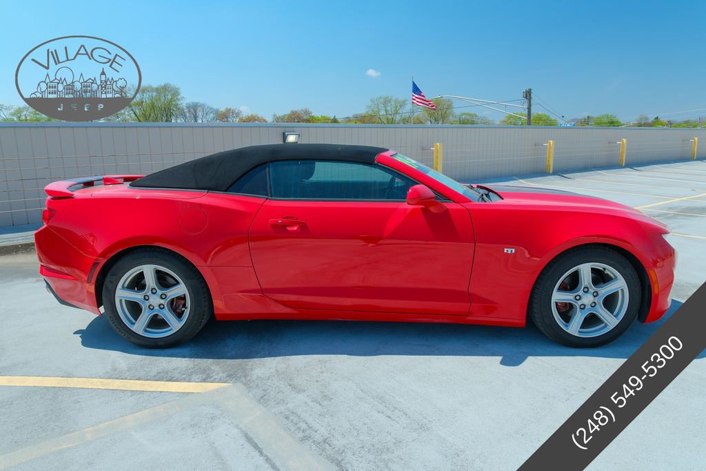 Used 2019 Chevrolet Camaro LT RWD image 2