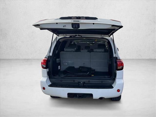 Used 2020 Toyota Sequoia Limited w/ Safety & Convenience Package image 7