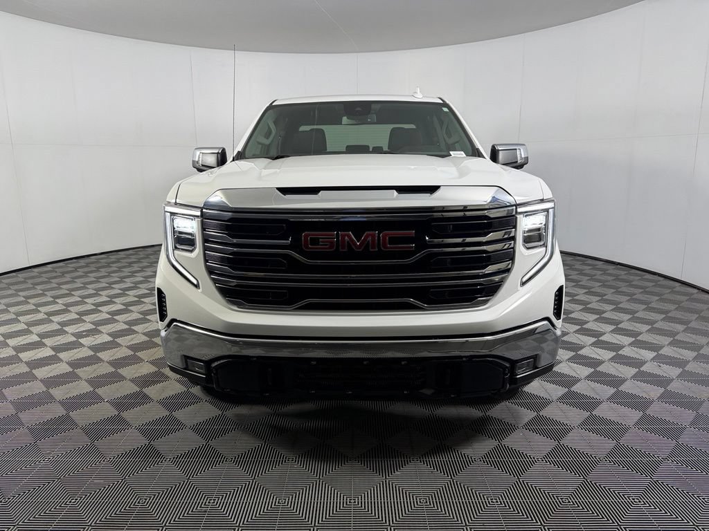 Used 2025 GMC Sierra 1500 SLT RWD image 4