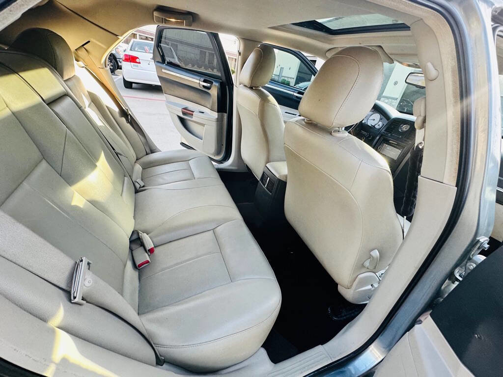 Used 2006 Chrysler 300 Touring image 19