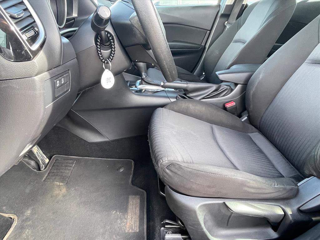 Used 2016 MAZDA MAZDA3 i Sport image 21