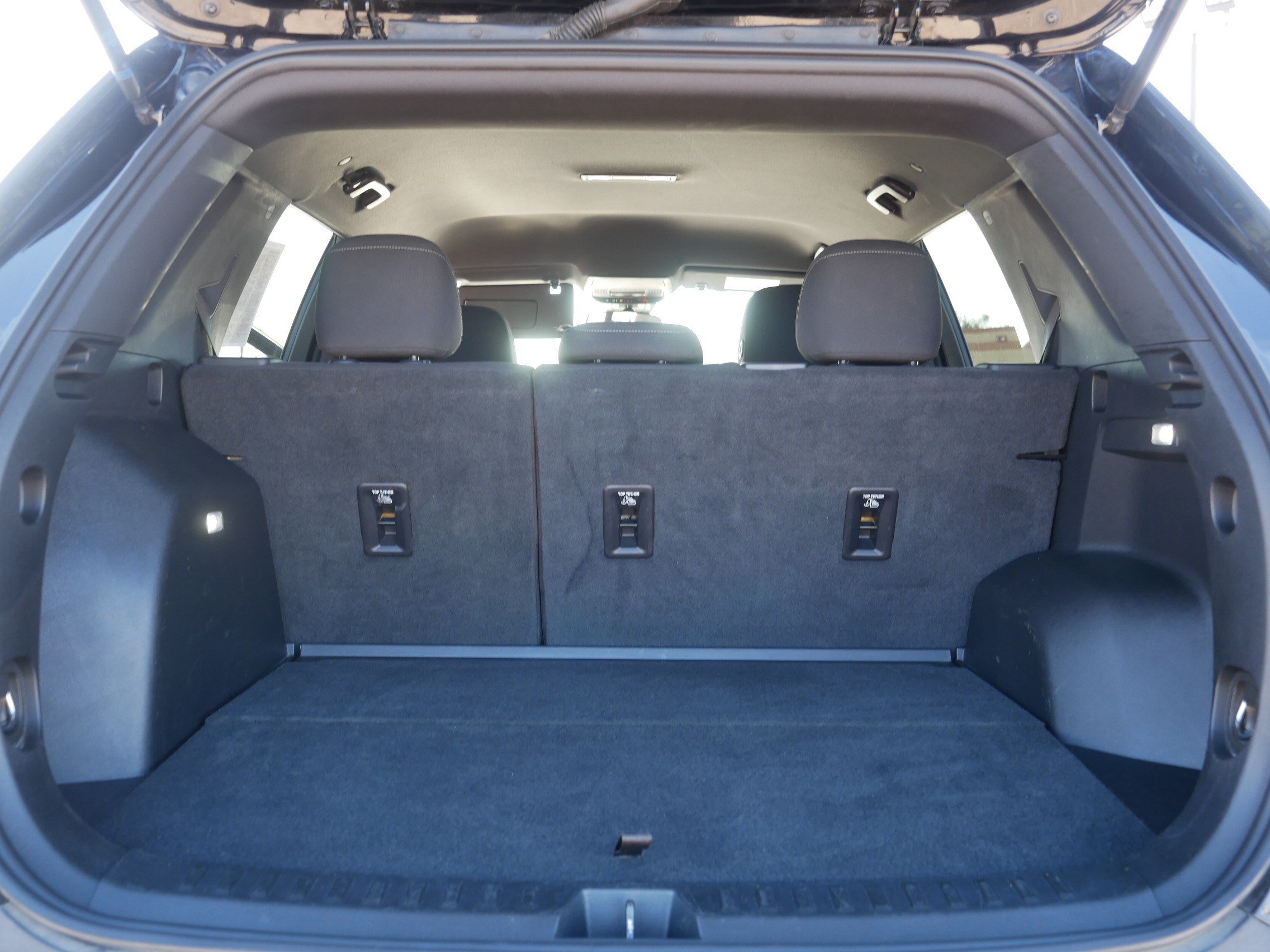 Used 2025 Chevrolet Equinox LT AWD/4WD image 18