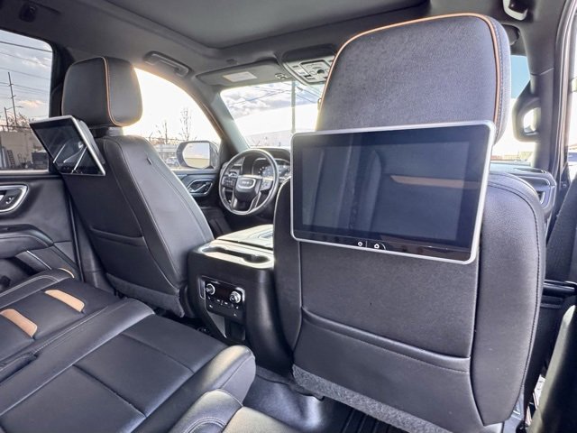 Used 2022 GMC Yukon AT4 image 17