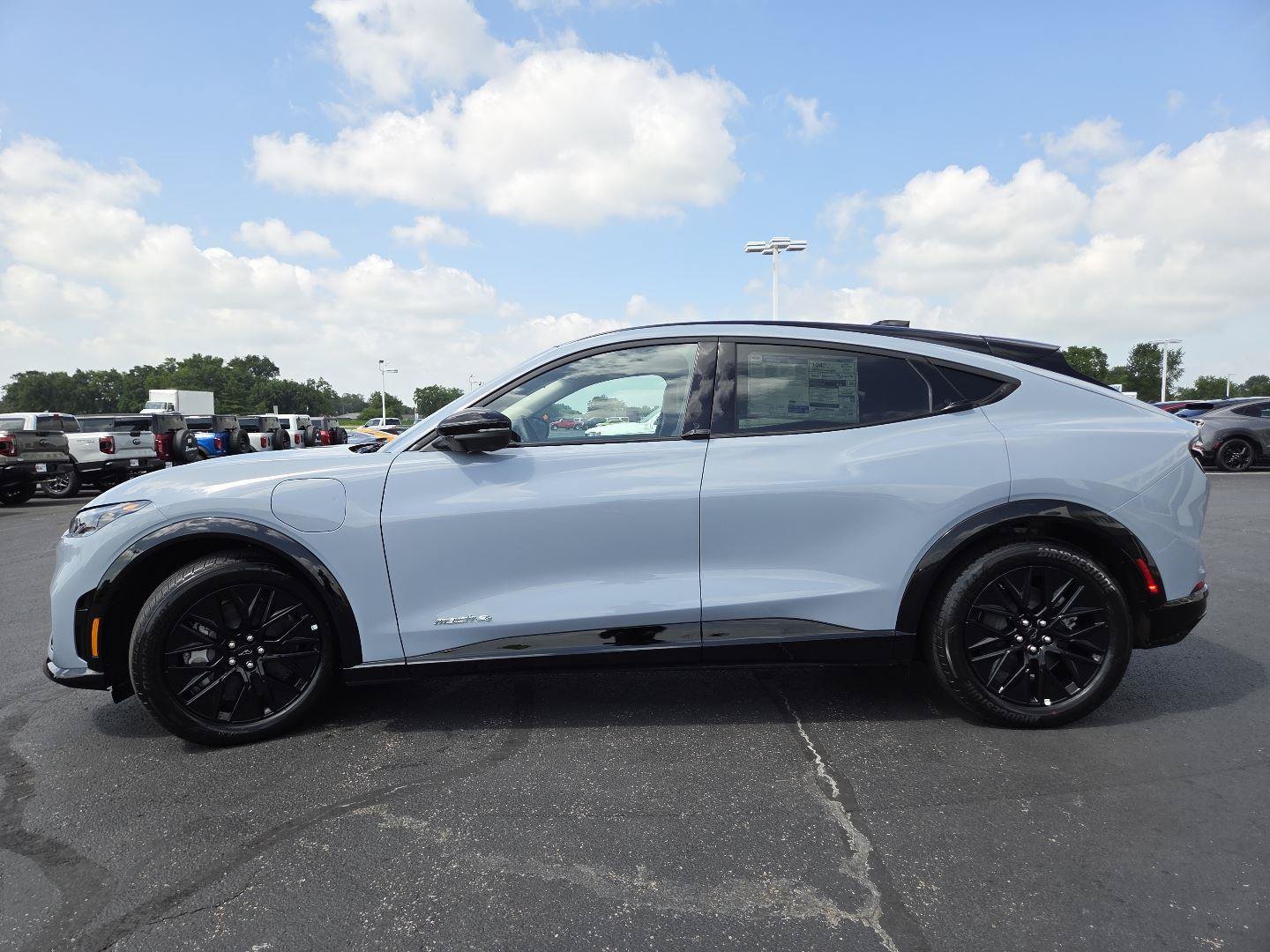 New 2026 Ford Mustang Mach-E Premium w/ Sport Appearance Package AWD/4WD image 17