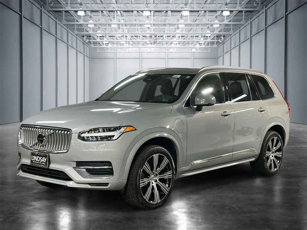 Used 2024 Volvo XC90 T8 Plus w/ Protection Package Premier image 1