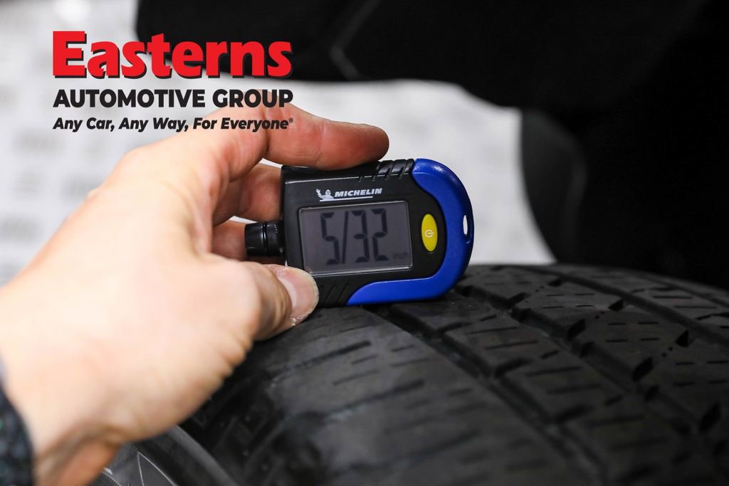 Used 2021 Jeep Wrangler Unlimited Sahara w/ Cold Weather Group AWD/4WD image 28