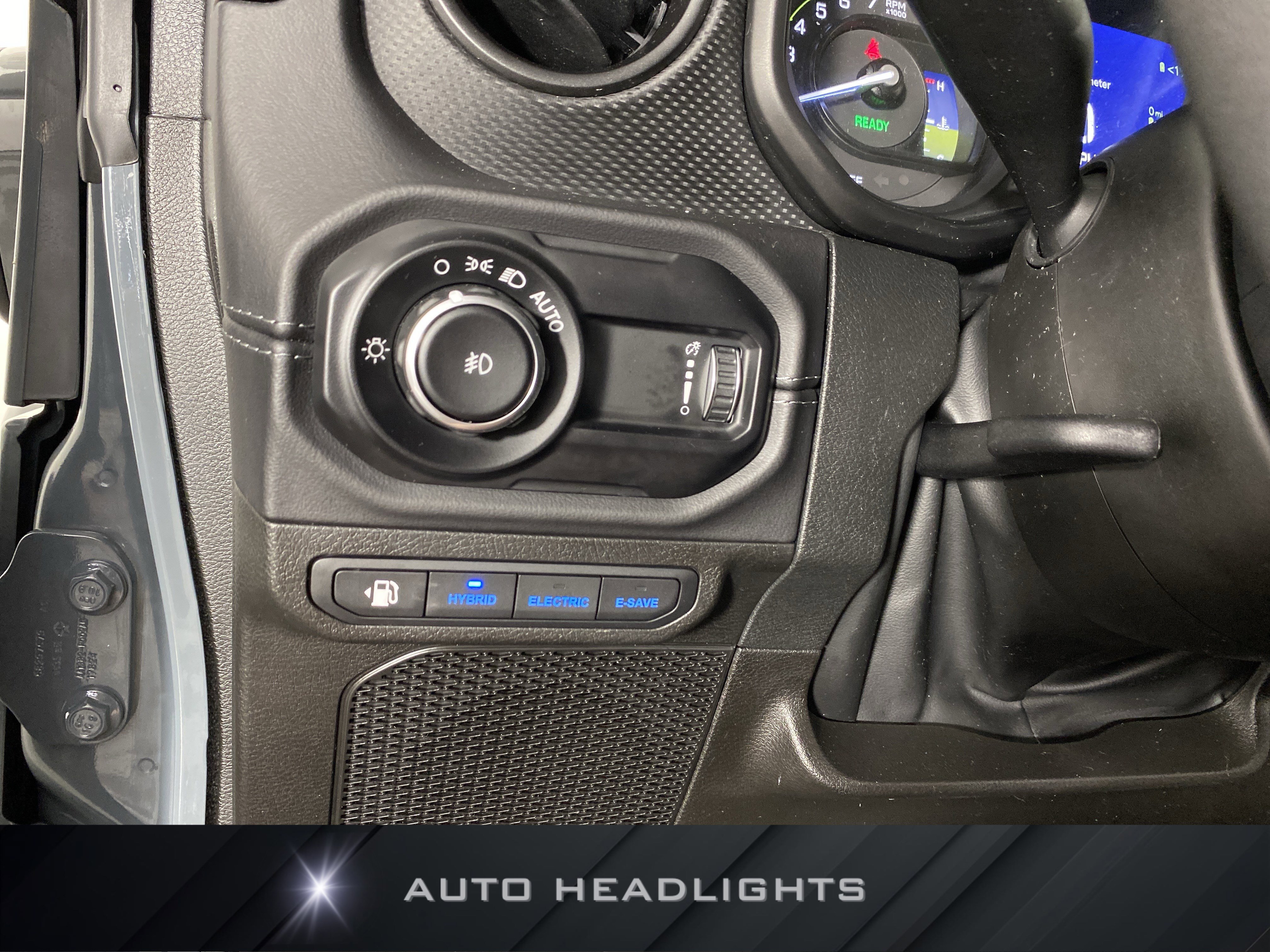 Used 2025 Jeep Wrangler Unlimited Rubicon 4xe AWD/4WD image 23