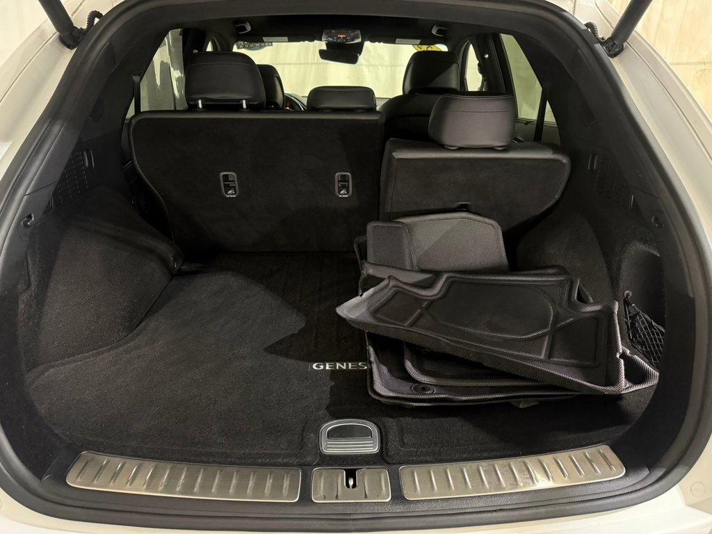 Certified 2022 Genesis GV70 2.5T w/ Sport Prestige Package image 26