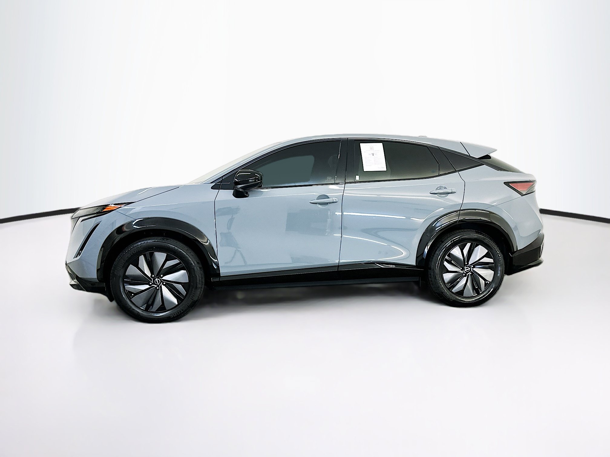 Used 2024 Nissan Ariya AWD image 4