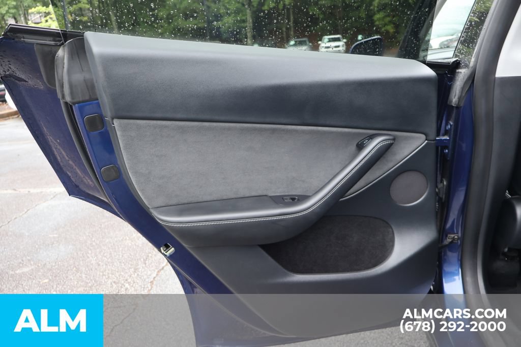 Used 2023 Tesla Model Y Long Range AWD/4WD image 17