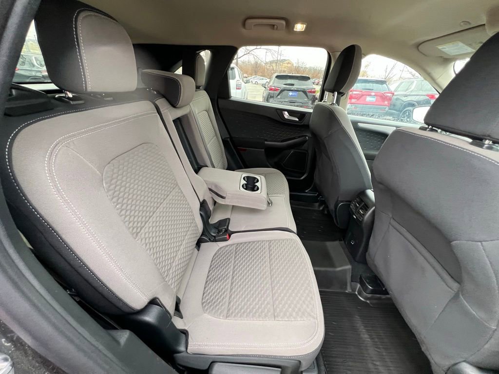 Used 2020 Ford Escape SE image 20