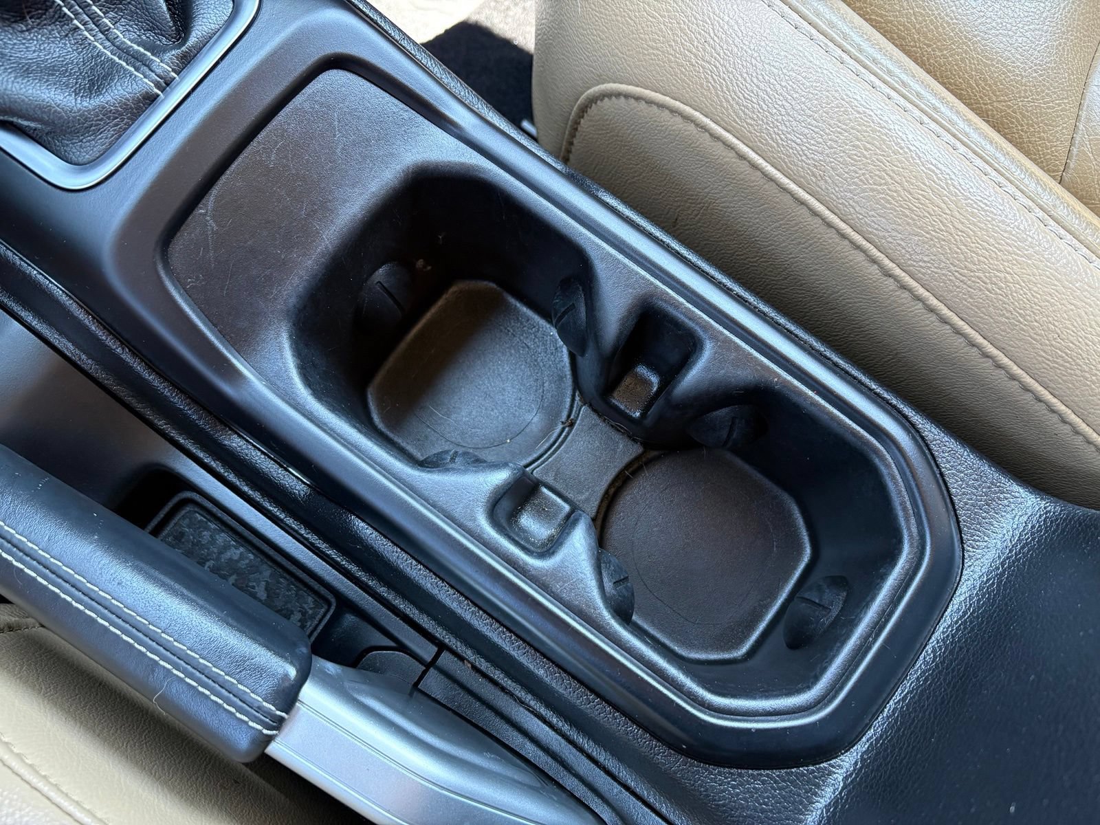 Used 2019 Jeep Wrangler Unlimited Sahara AWD/4WD image 21