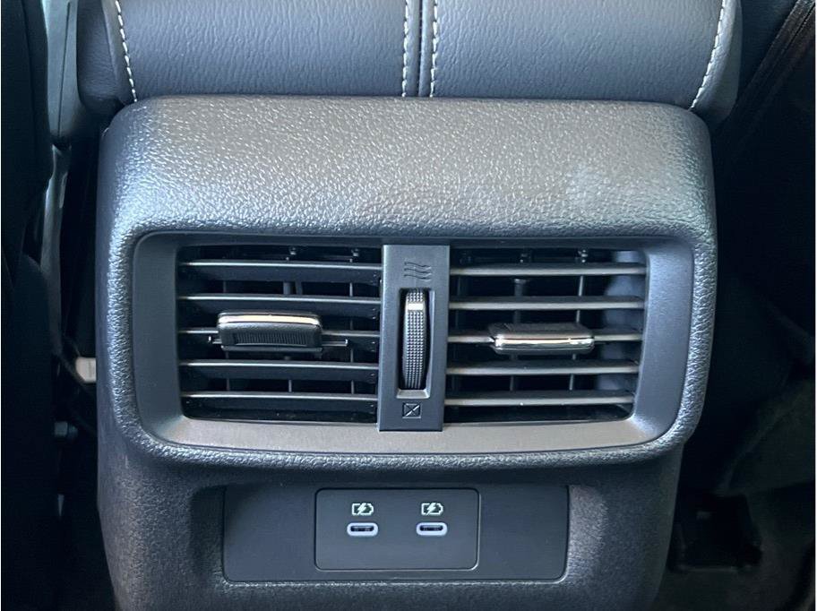 Used 2025 Nissan Murano SV FWD image 10