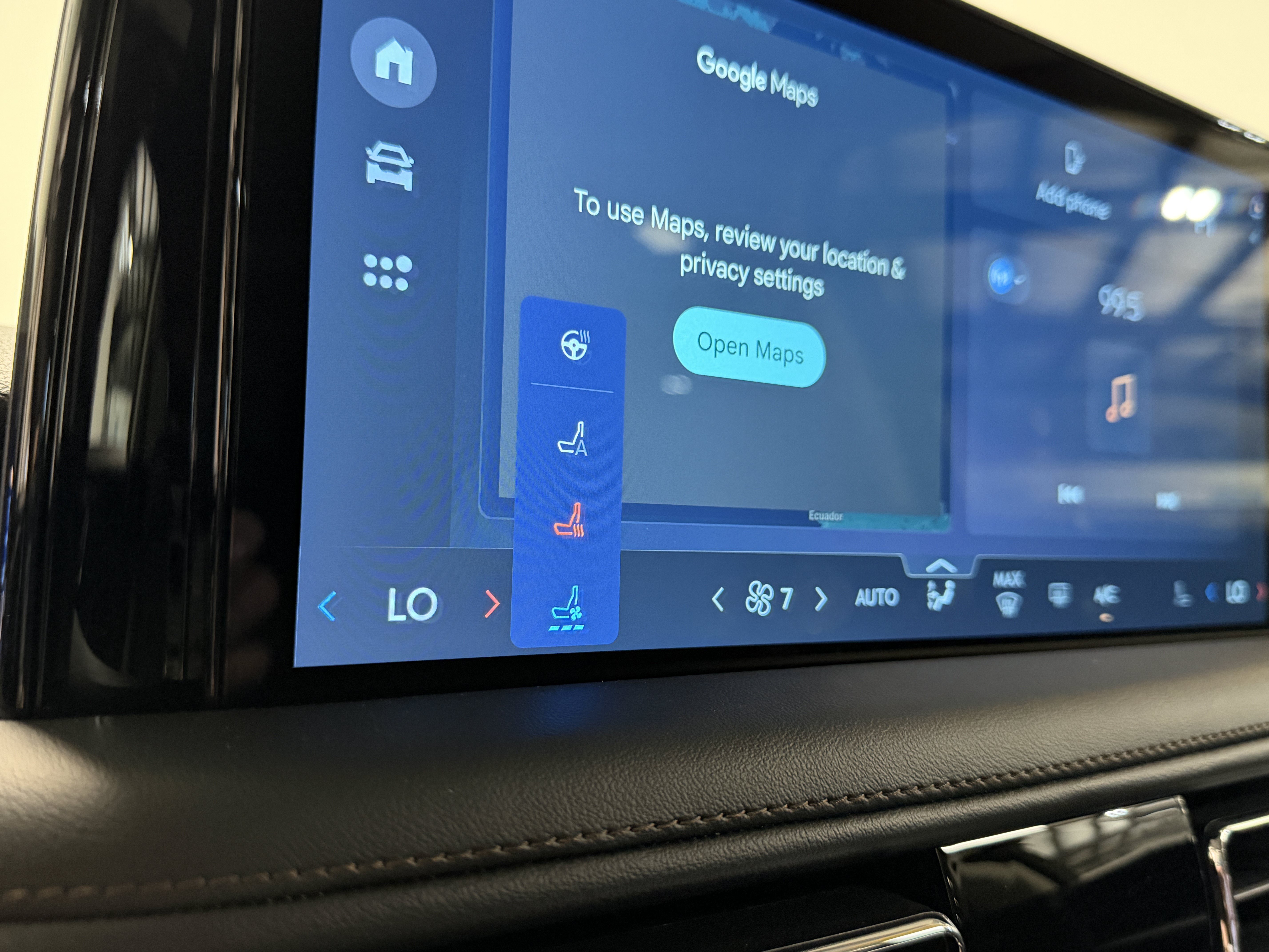 Used 2025 Lincoln Aviator AWD w/ Jet Appearance Package image 11