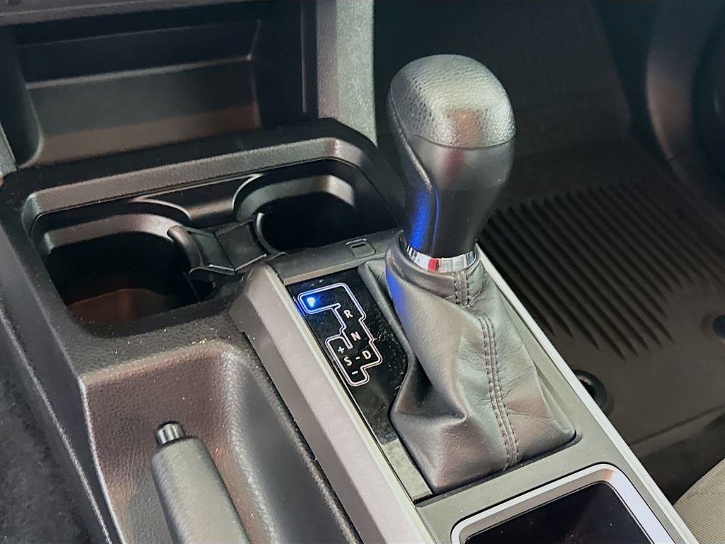 Certified 2023 Toyota Tacoma SR5 AWD/4WD image 15