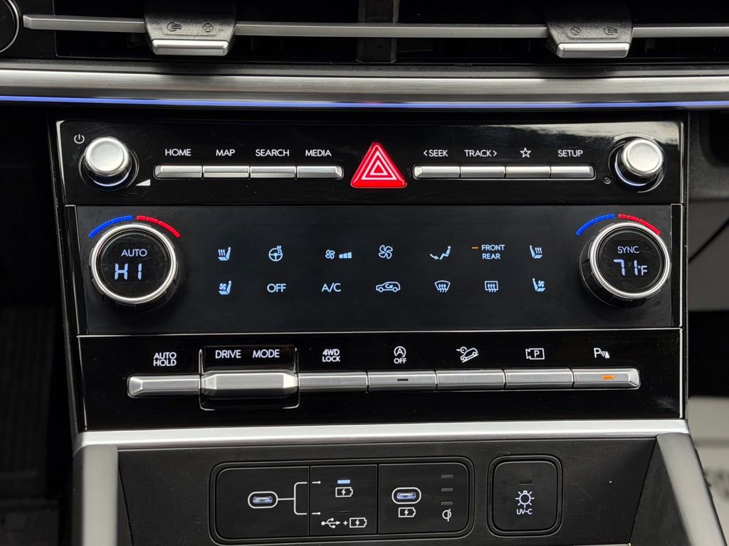 Used 2025 Hyundai Santa Fe Limited AWD/4WD image 22