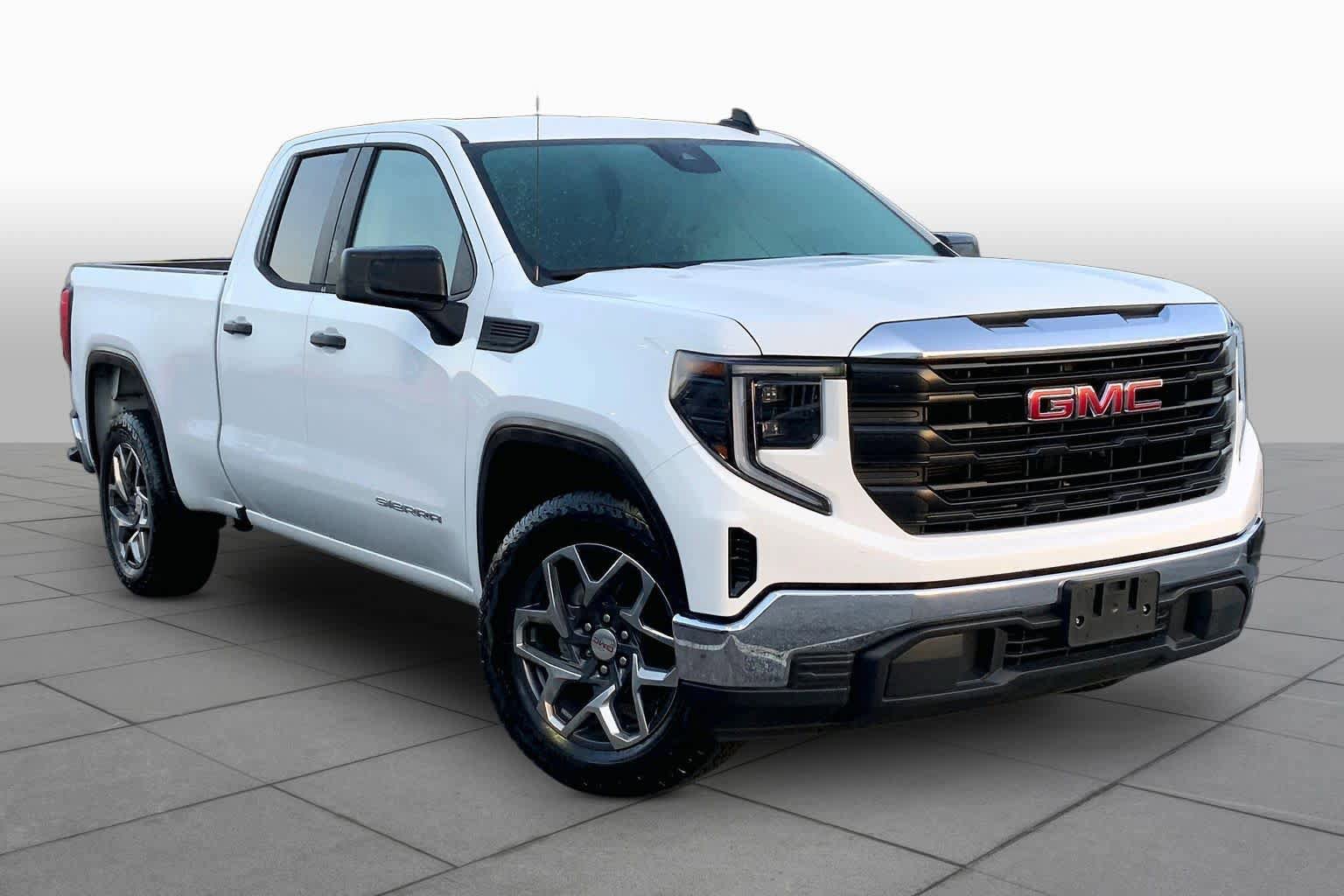 Used 2024 GMC Sierra 1500 Pro w/ Pro Value Package RWD image 3