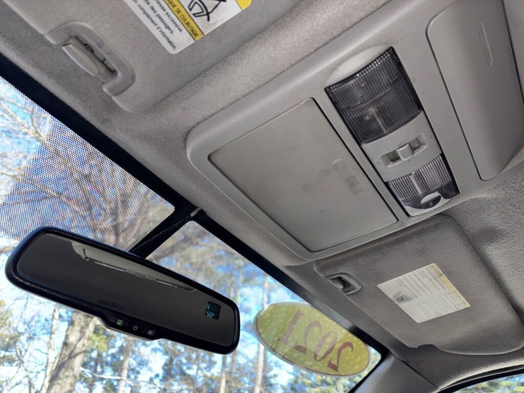 Used 2021 Nissan Frontier SV image 24