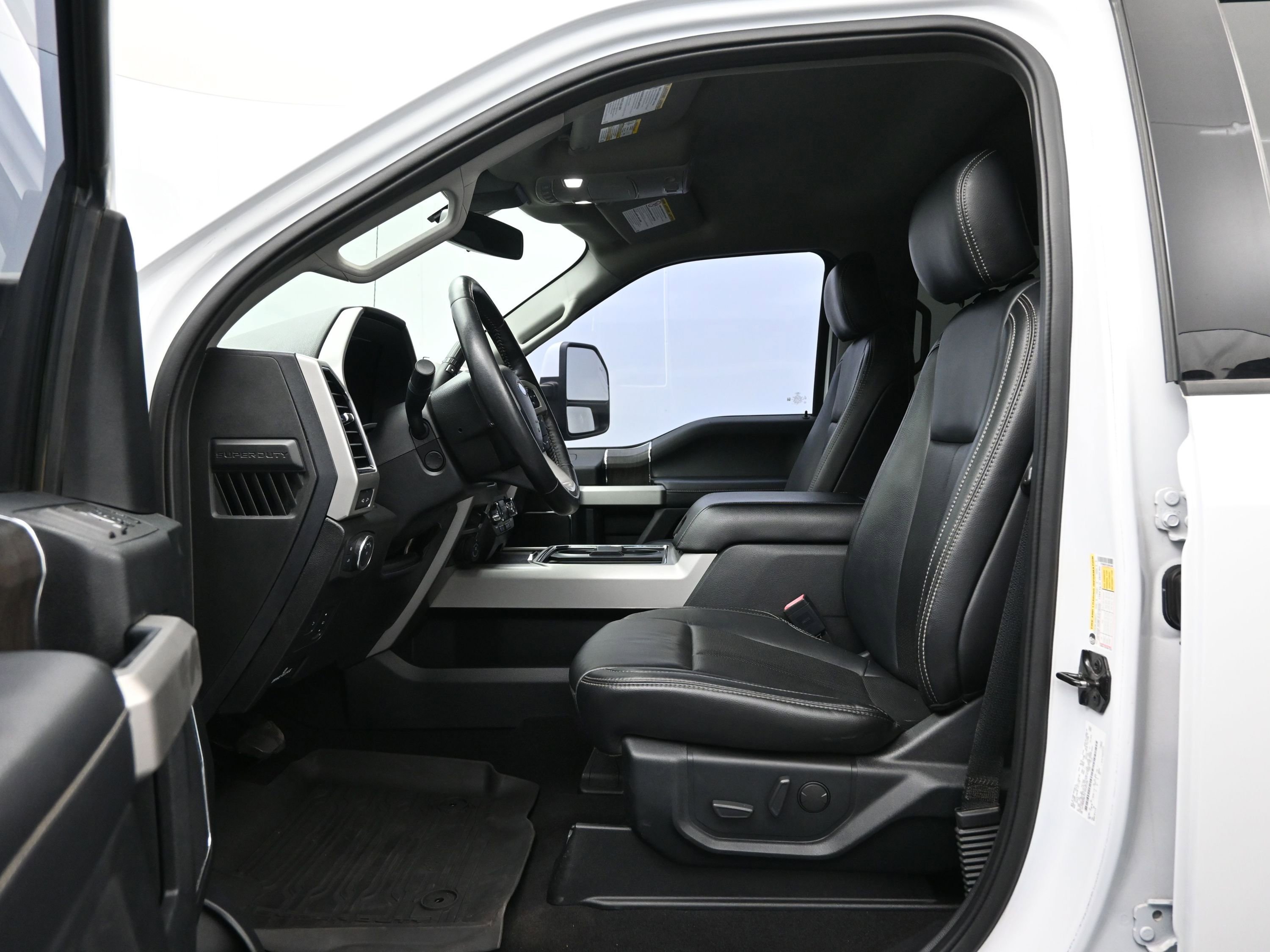 Used 2020 Ford F250 Lariat w/ Lariat Ultimate Package image 9