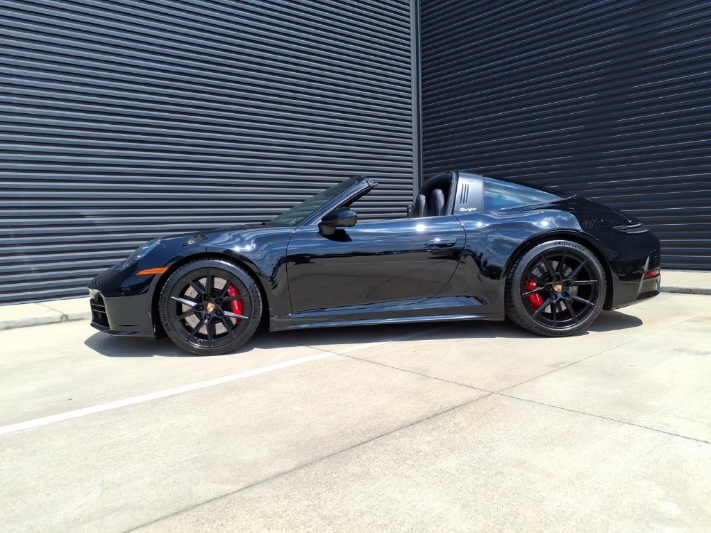 Certified 2026 Porsche 911 Targa 4S AWD/4WD image 2