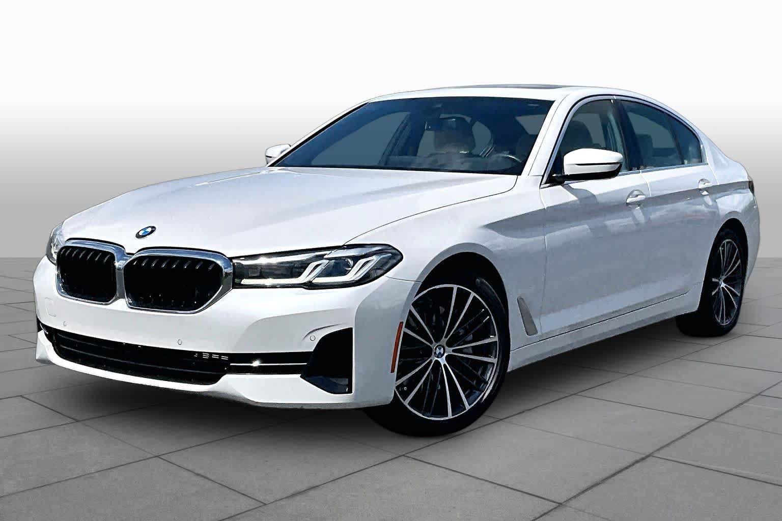 Used 2022 BMW 540i w/ Premium Package RWD image 2