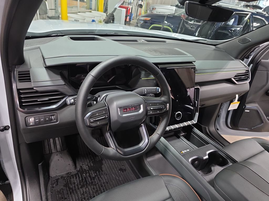 New 2026 GMC Acadia AT4 w/ Luxury Package AWD/4WD image 17