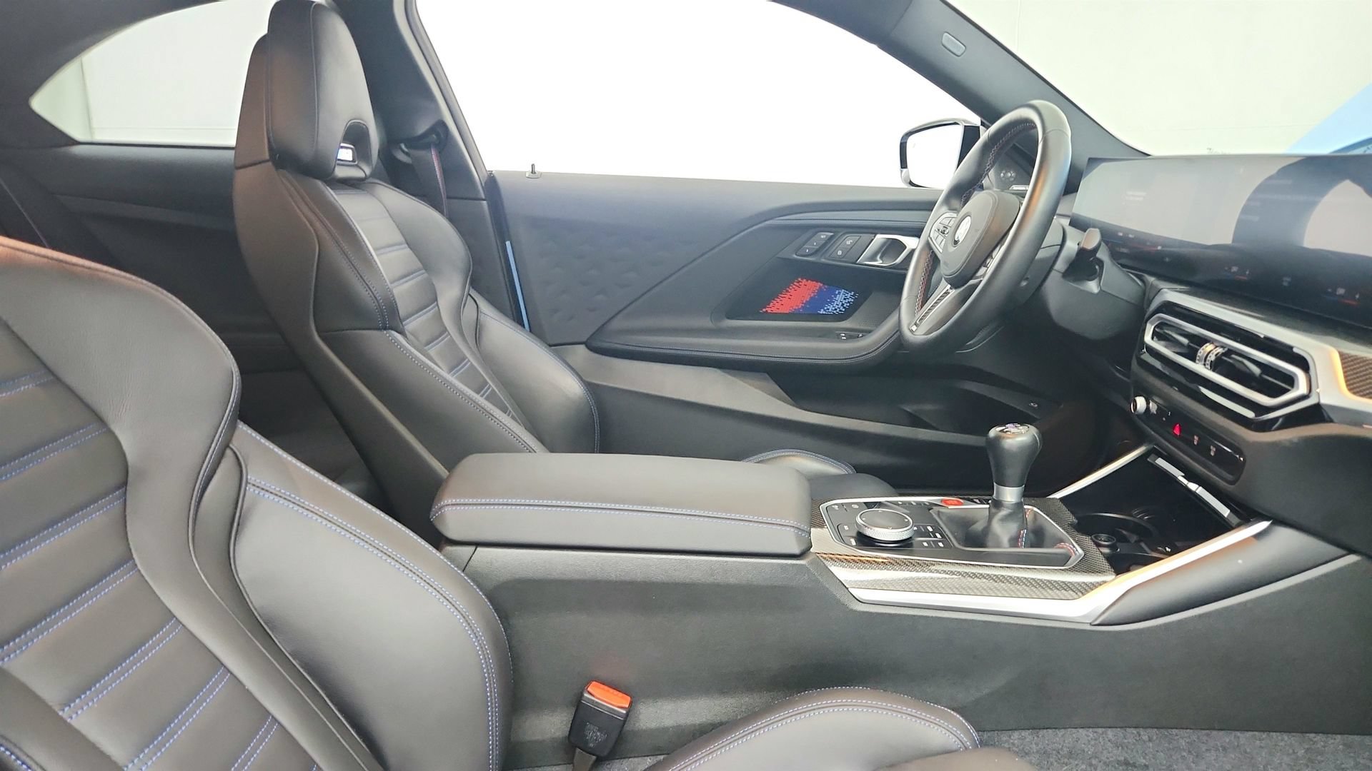Used 2024 BMW M2 w/ Lighting Package RWD image 25