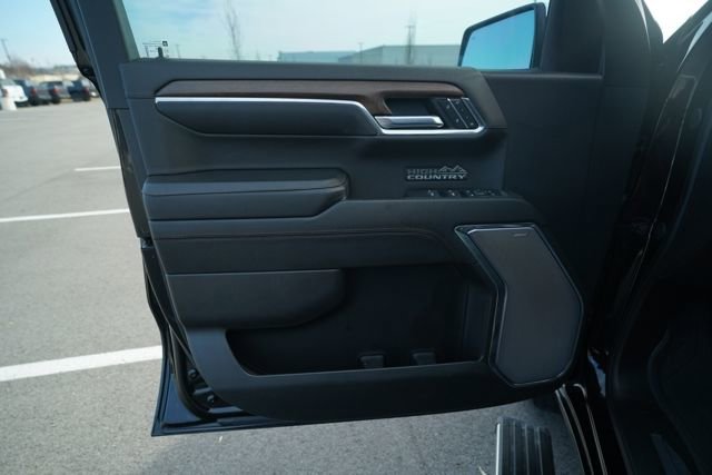 Used 2024 Chevrolet Silverado 1500 High Country image 15