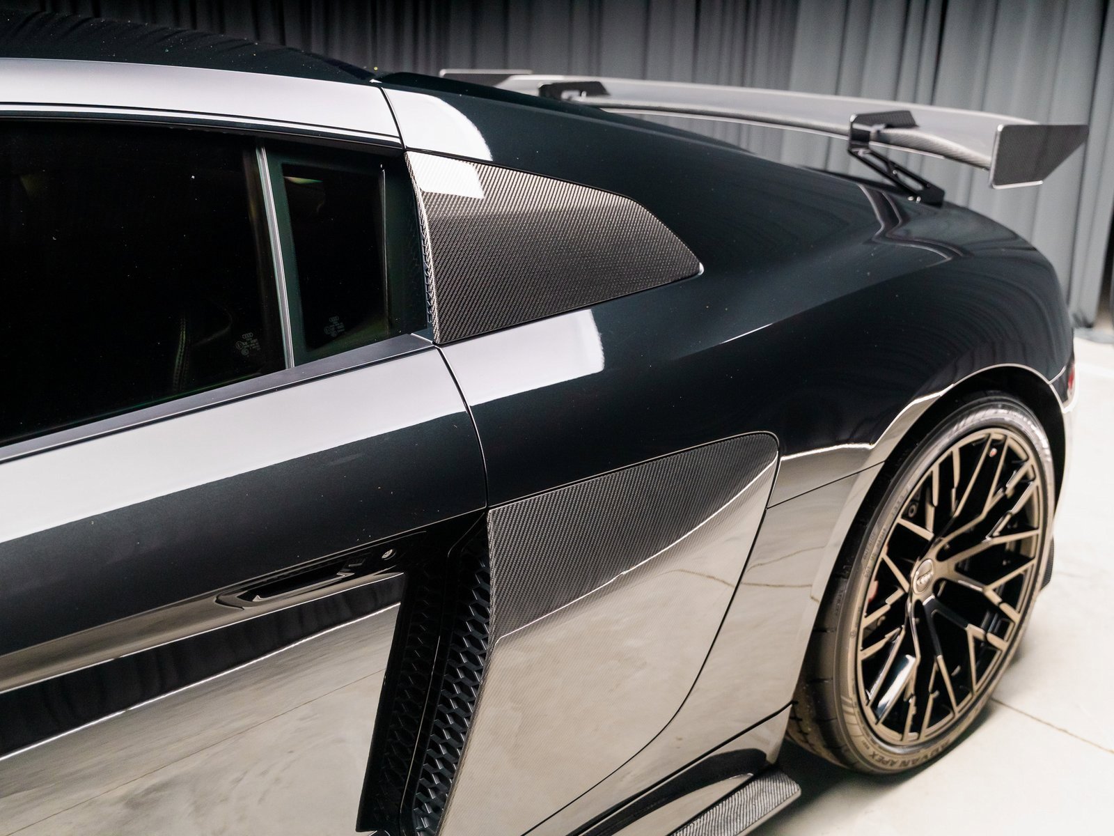 Used 2017 Audi R8 V10 plus image 53