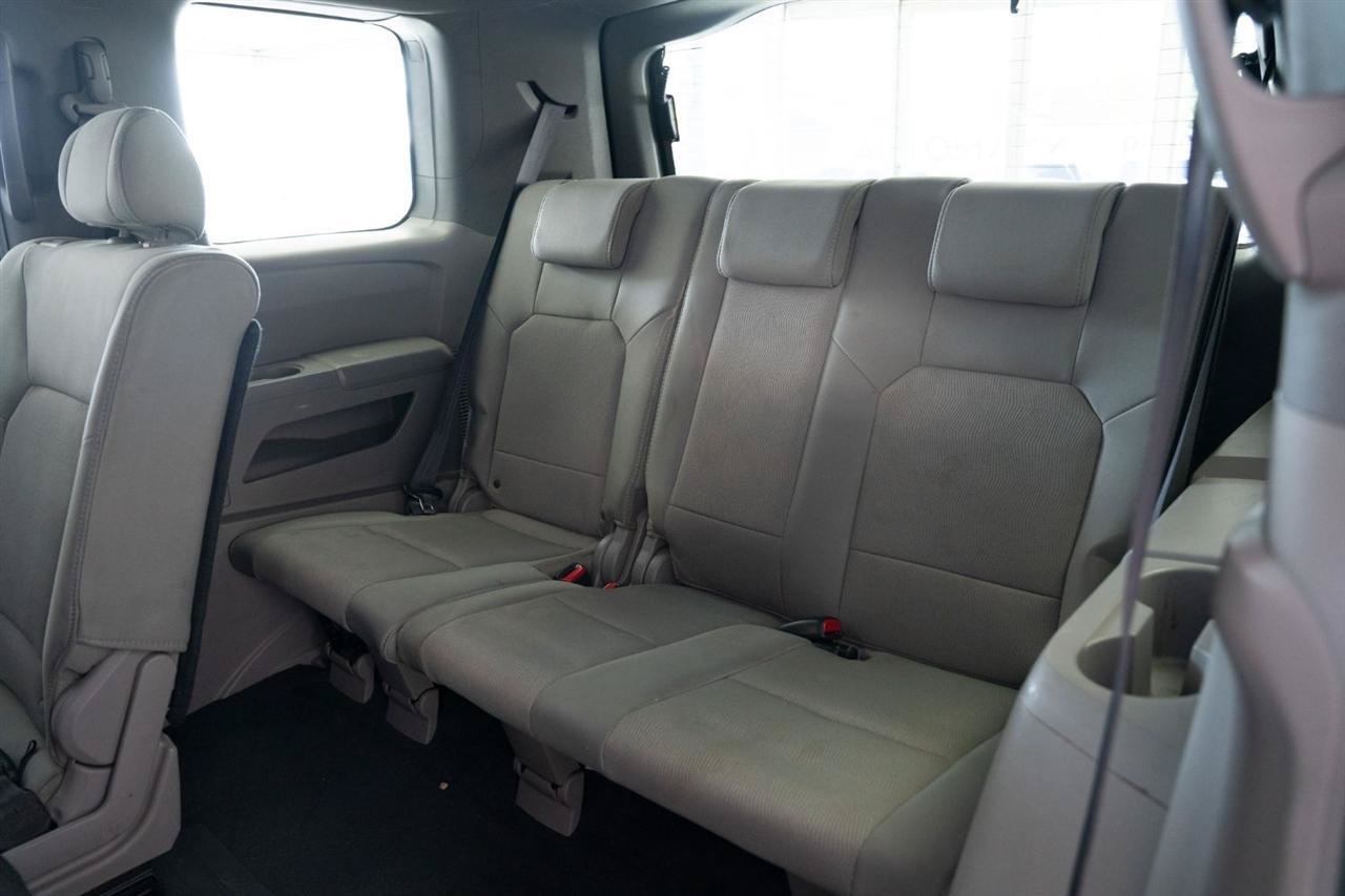 Used 2010 Honda Pilot LX image 11