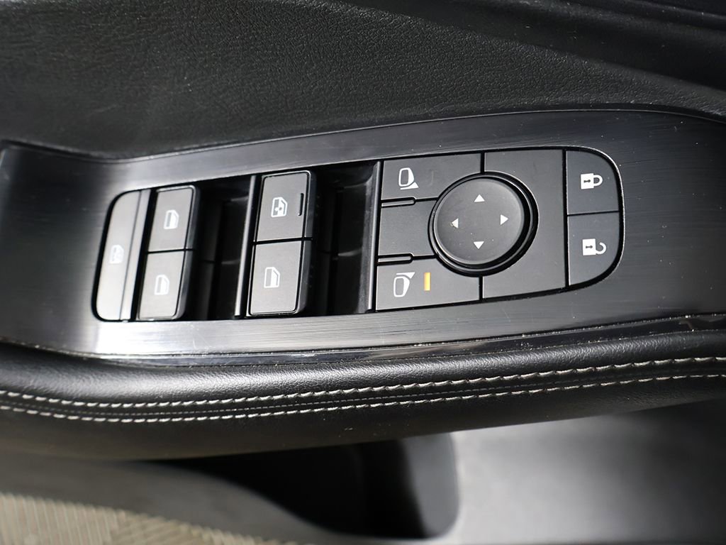 Used 2024 Nissan Rogue SV FWD image 33