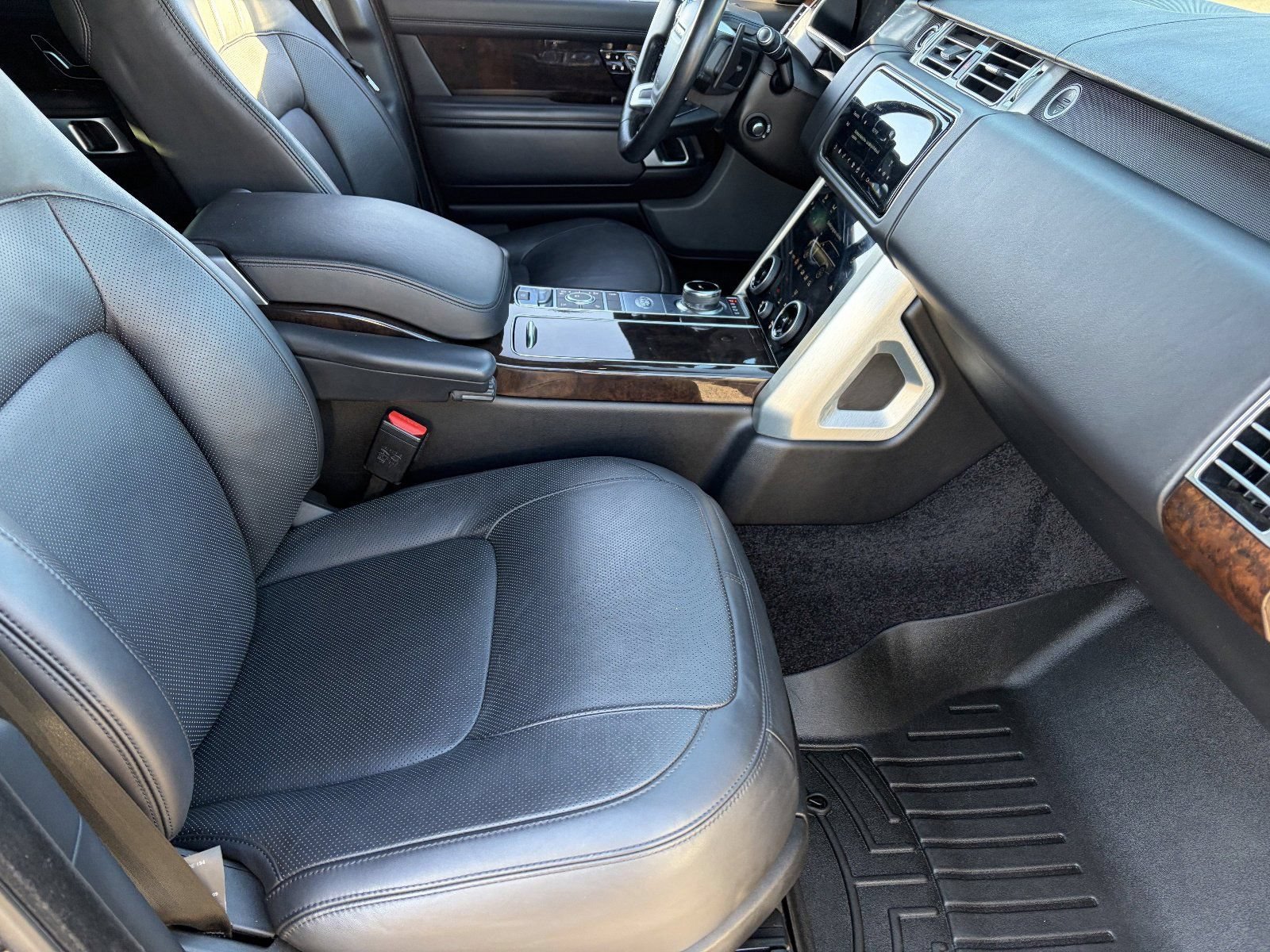 Used 2020 Land Rover Range Rover HSE AWD/4WD image 12