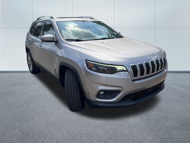 Used 2021 Jeep Cherokee Latitude Plus w/ Sun & Sound Group AWD/4WD image 5