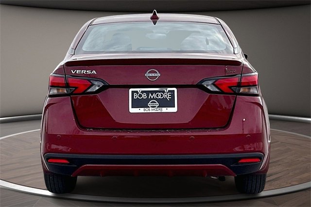 New 2025 Nissan Versa SR w/ Trunk Package image 4