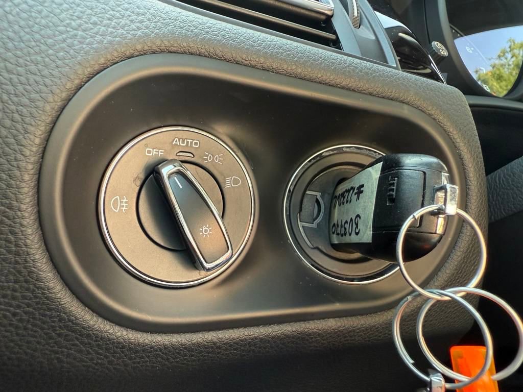 Used 2019 Porsche Macan AWD/4WD image 30