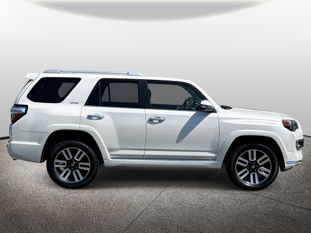 Used 2017 Toyota 4Runner Limited AWD/4WD image 4
