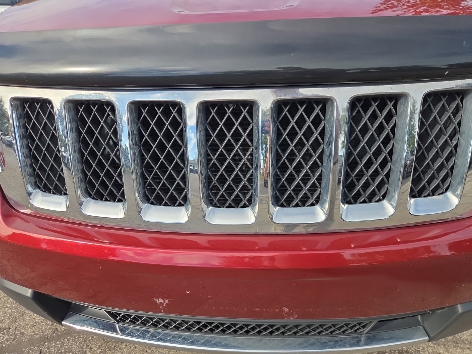 Used 2013 Jeep Grand Cherokee Overland AWD/4WD image 6